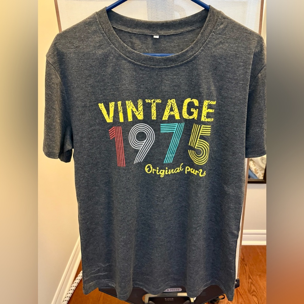 Vintage 1975 Graphic T-Shirt